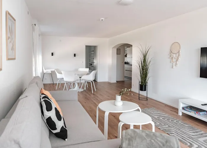 Mit Kueche & Balkon In - Skyrise Lägenhetshotell 3*
